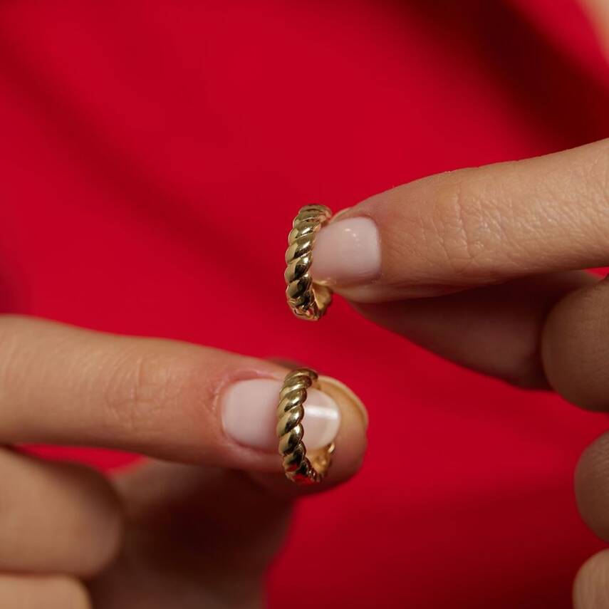 Minimal Burgu Halka Altın Küpe - Semih Haşhaş Kuyumculuk (1)